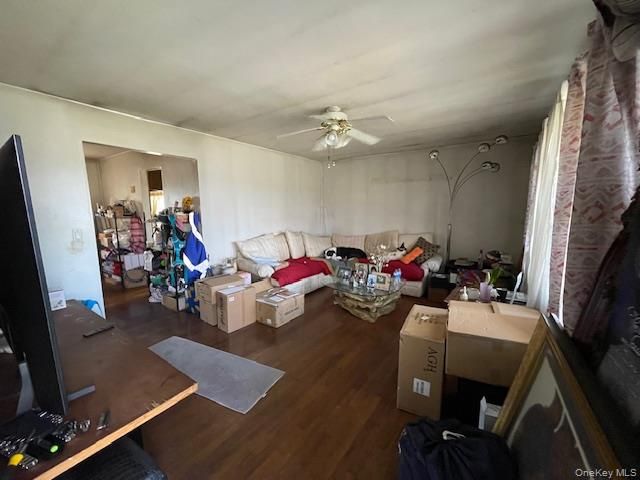 607 Osborn Avenue, Riverhead, NY 11901