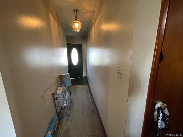 607 Osborn Avenue, Riverhead, NY 11901