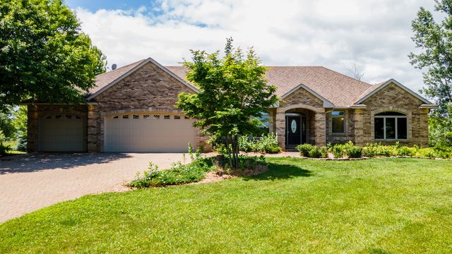 23964 Itasca Avenue, Forest Lake, MN 55025