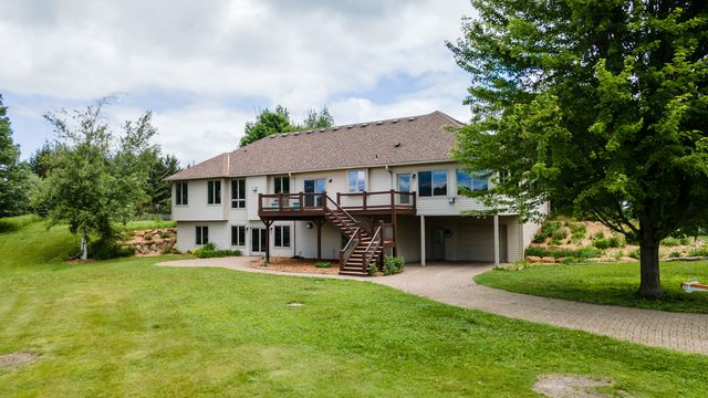 23964 Itasca Avenue, Forest Lake, MN 55025