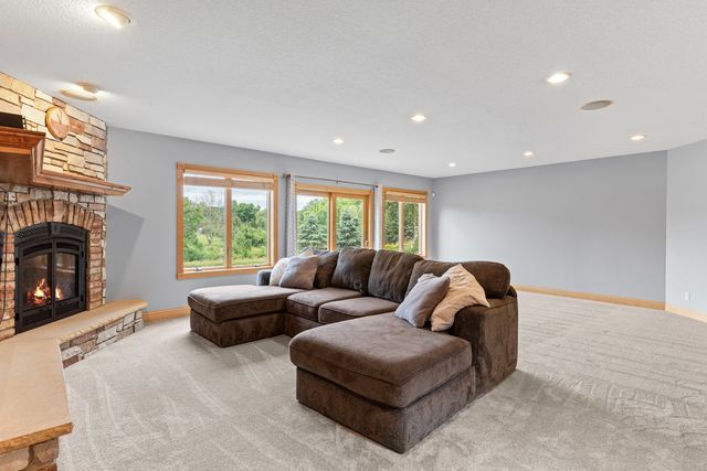 23964 Itasca Avenue, Forest Lake, MN 55025