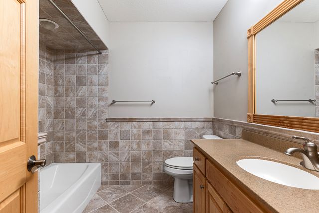 23964 Itasca Avenue, Forest Lake, MN 55025