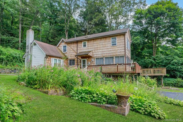 934 Peekskill Hollow Road, Carmel, NY 10579