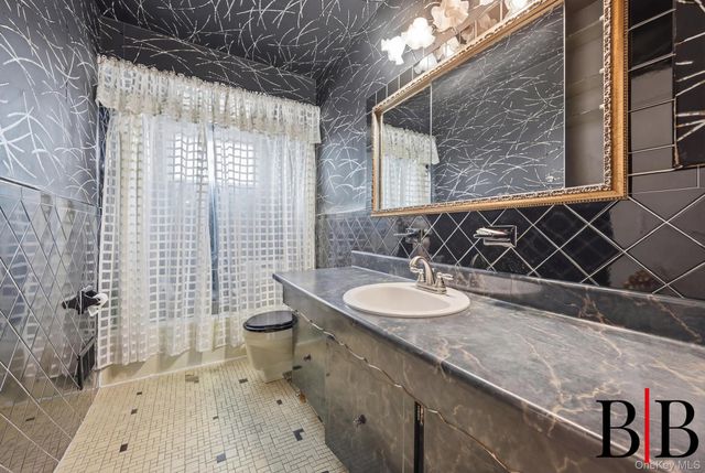 1132 E 72nd Street, Brooklyn, NY 11234