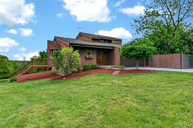 1451 Highway F, Defiance, MO 63341