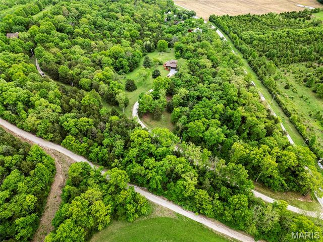 1451 Highway F, Defiance, MO 63341