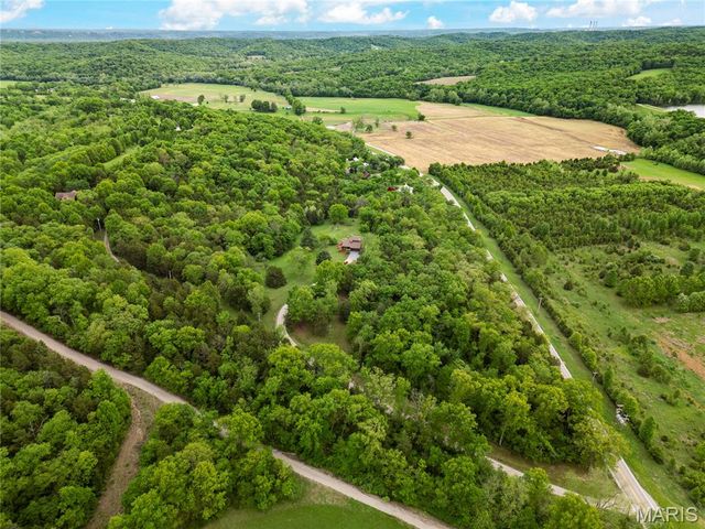 1451 Highway F, Defiance, MO 63341