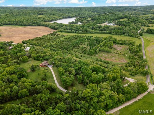 1451 Highway F, Defiance, MO 63341