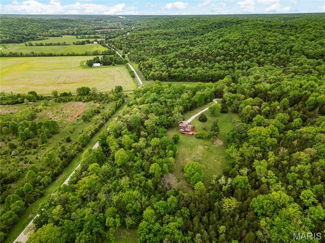 1451 Highway F, Defiance, MO 63341