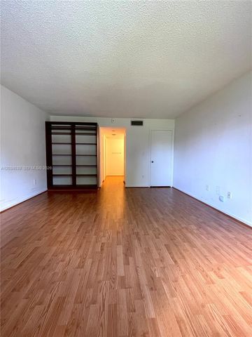 16171 Blatt Blvd 212, Weston, FL 33326