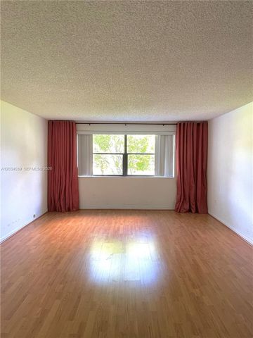 16171 Blatt Blvd 212, Weston, FL 33326