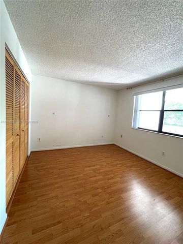 16171 Blatt Blvd 212, Weston, FL 33326