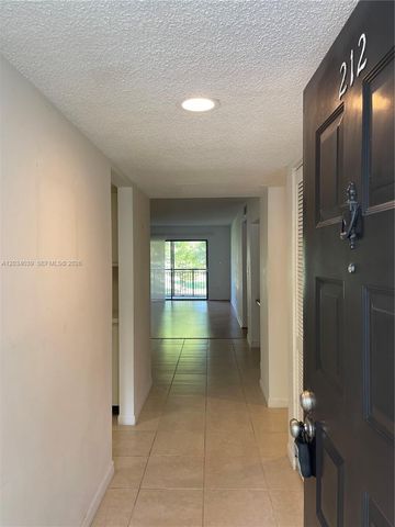 16171 Blatt Blvd 212, Weston, FL 33326