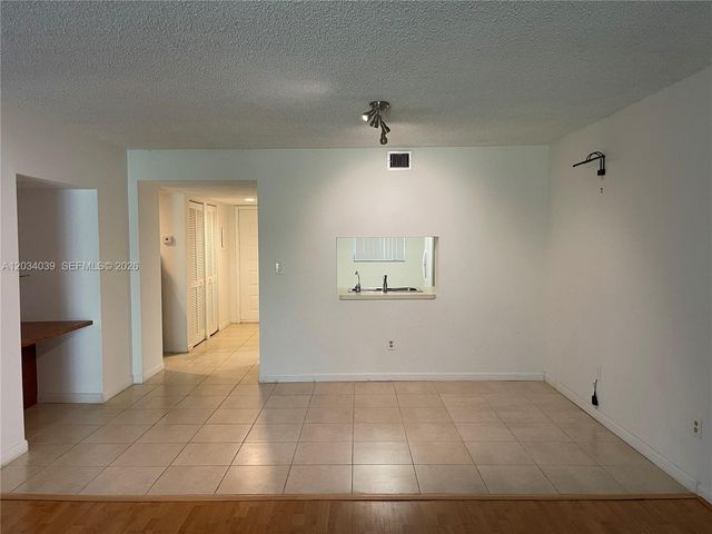 16171 Blatt Blvd 212, Weston, FL 33326
