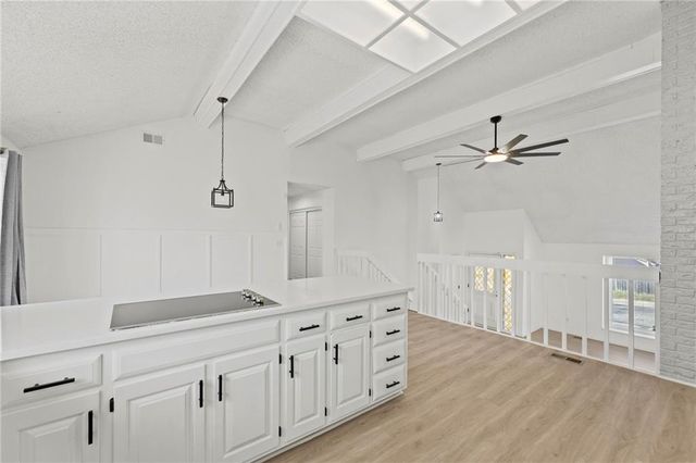 12521 W 85th Terrace, Lenexa, KS 66215