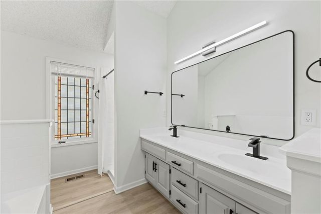 12521 W 85th Terrace, Lenexa, KS 66215