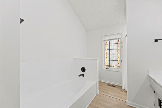 12521 W 85th Terrace, Lenexa, KS 66215