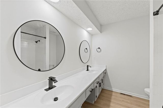 12521 W 85th Terrace, Lenexa, KS 66215