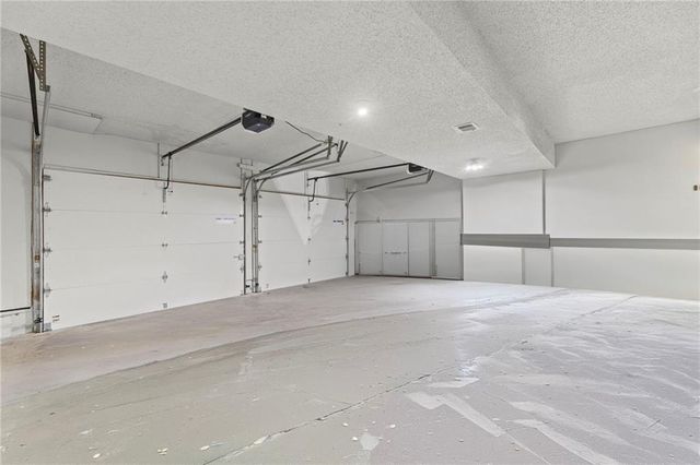 12521 W 85th Terrace, Lenexa, KS 66215