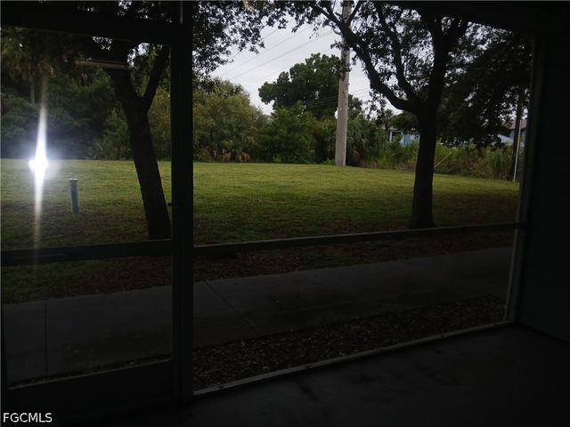 1050 Hancock Creek South BLVD 103, Cape Coral, FL 33909