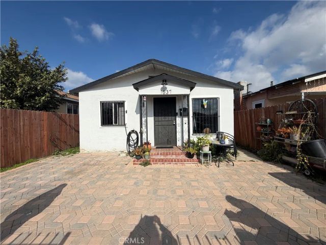 1537 W 60th, Los Angeles, CA 90047