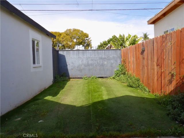 1537 W 60th, Los Angeles, CA 90047