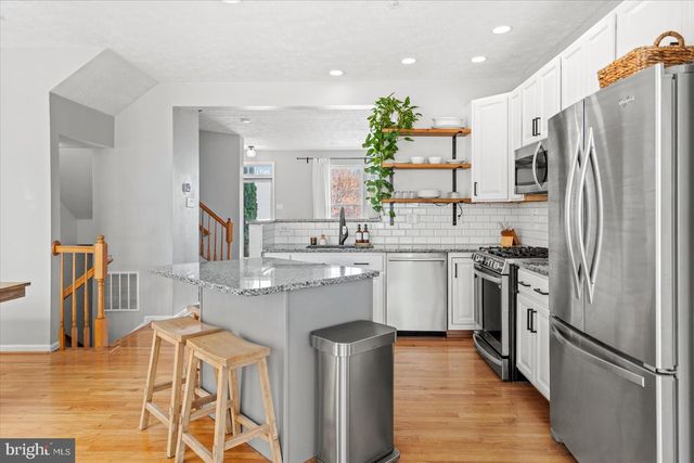 5020 CASTLESTONE DR, Baltimore, MD 21237