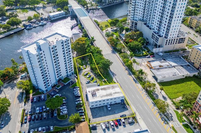 529 W Flagler Street, Miami, FL 33130