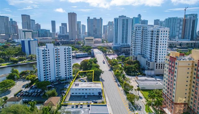529 W Flagler Street, Miami, FL 33130