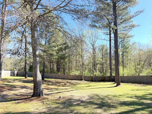 75 Travertine Dr., Hattiesburg, MS 39402