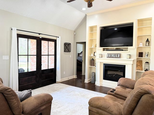 75 Travertine Dr., Hattiesburg, MS 39402