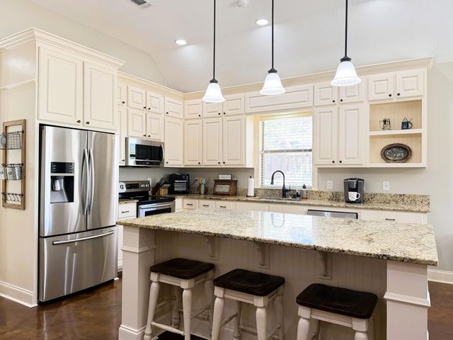 75 Travertine Dr., Hattiesburg, MS 39402