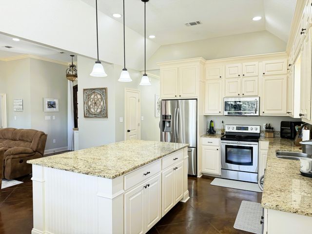 75 Travertine Dr., Hattiesburg, MS 39402