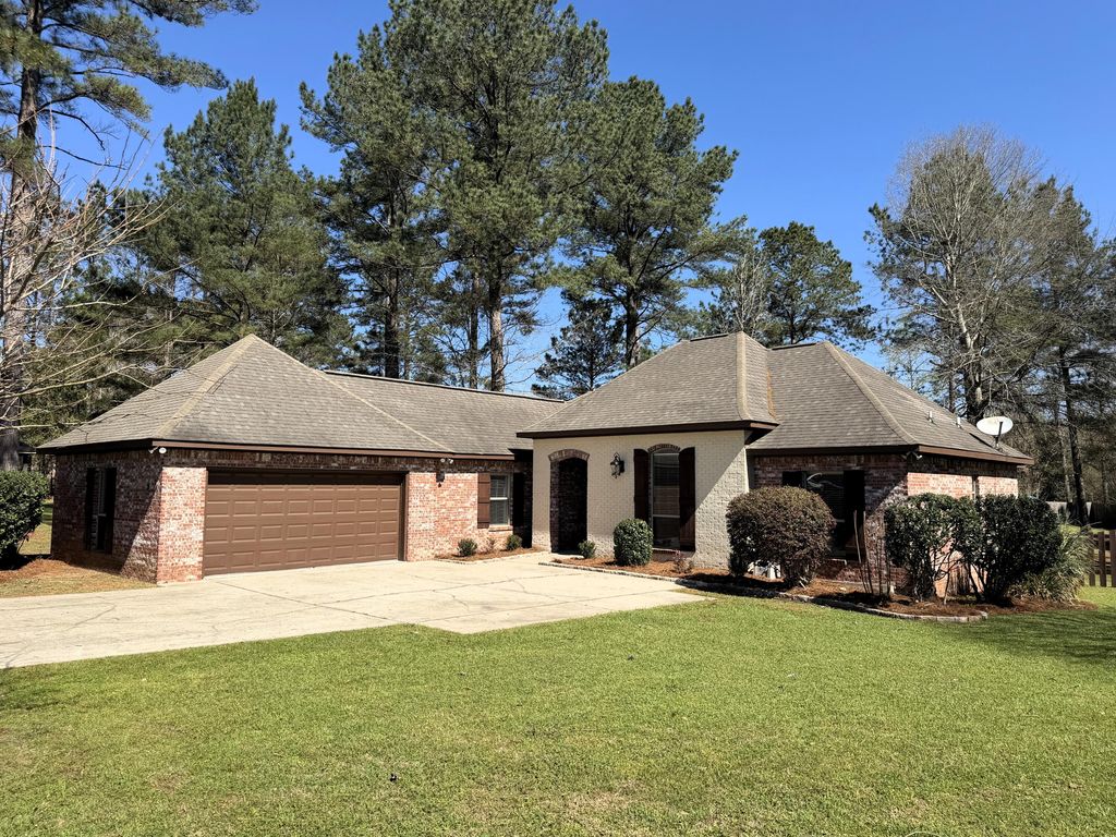 75 Travertine Dr., Hattiesburg, MS 39402