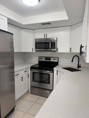 217 Foxtail Drive H, Greenacres, FL 33415