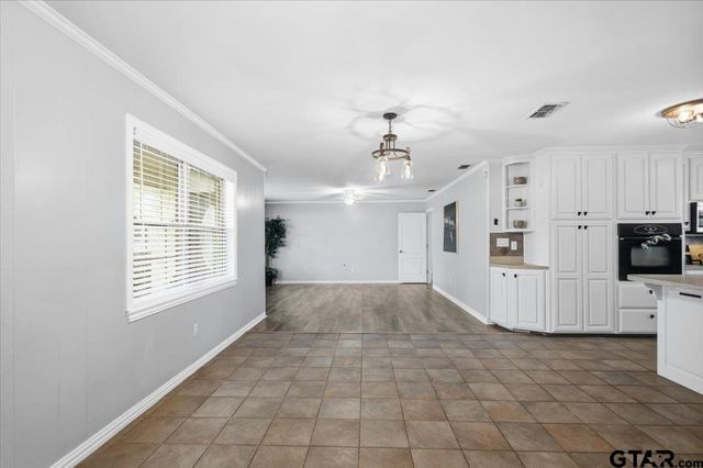 701 Georgia St., Lindale, TX 75771