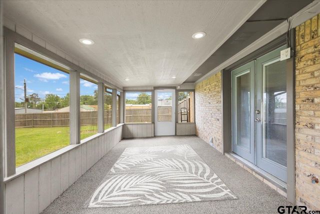 701 Georgia St., Lindale, TX 75771