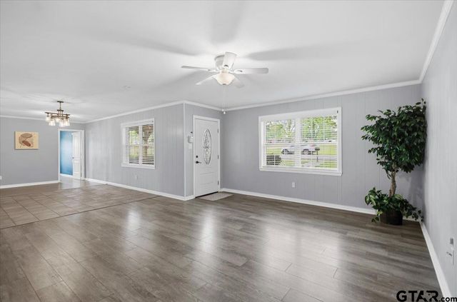 701 Georgia St., Lindale, TX 75771