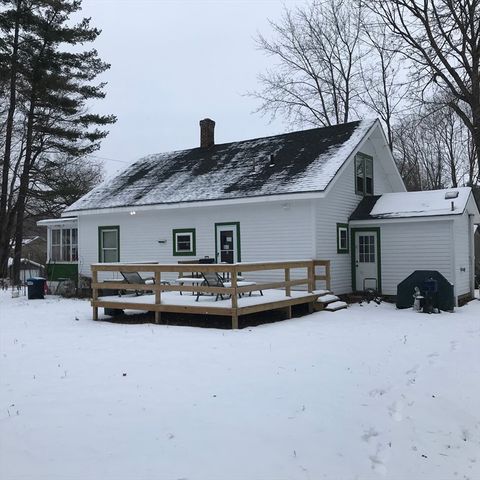 15 Orlando Ave, Pittsfield, MA 01201