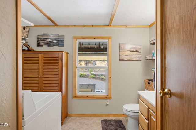 16288 Dyke Road, La Pine, OR 97739