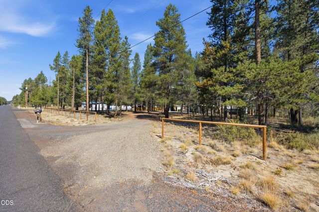 16288 Dyke Road, La Pine, OR 97739