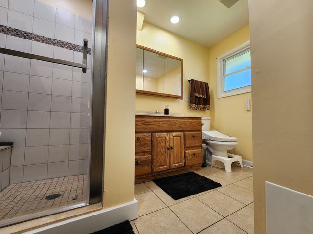 560 Lincoln Street, Roselle, IL 60172