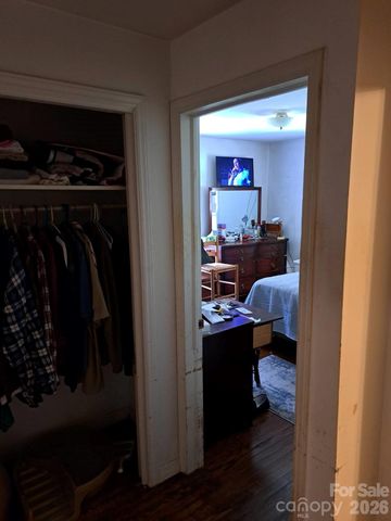 3218 Driftwood Drive, Charlotte, NC 28205