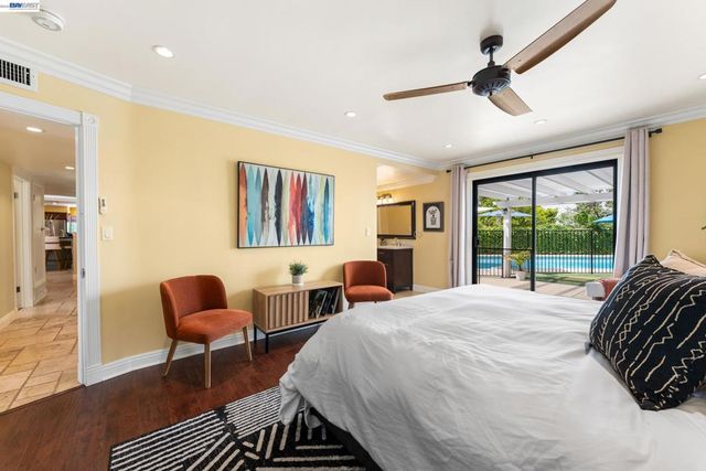 918 Saint Catherine Way, Claremont, CA 91711
