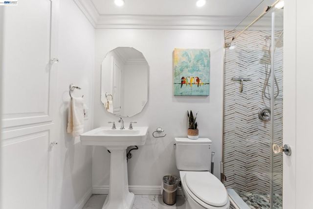 918 Saint Catherine Way, Claremont, CA 91711