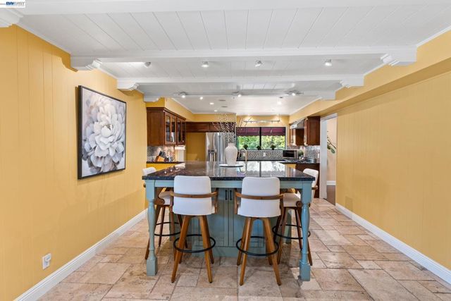 918 Saint Catherine Way, Claremont, CA 91711