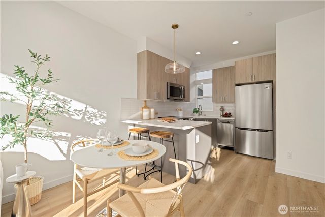 1206 B NW 83rd Street, Seattle, WA 98117