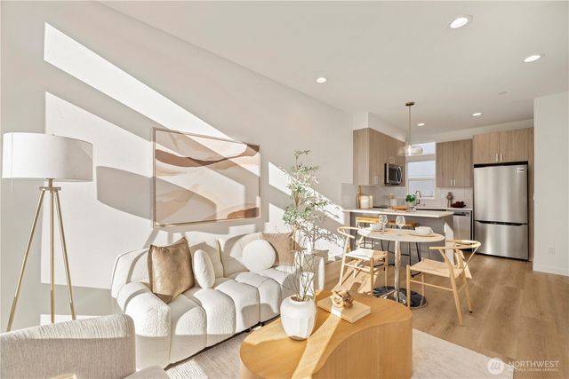 1206 B NW 83rd Street, Seattle, WA 98117