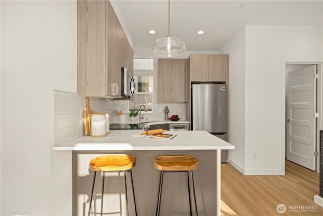 1206 B NW 83rd Street, Seattle, WA 98117