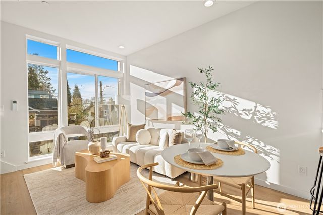 1206 B NW 83rd Street, Seattle, WA 98117